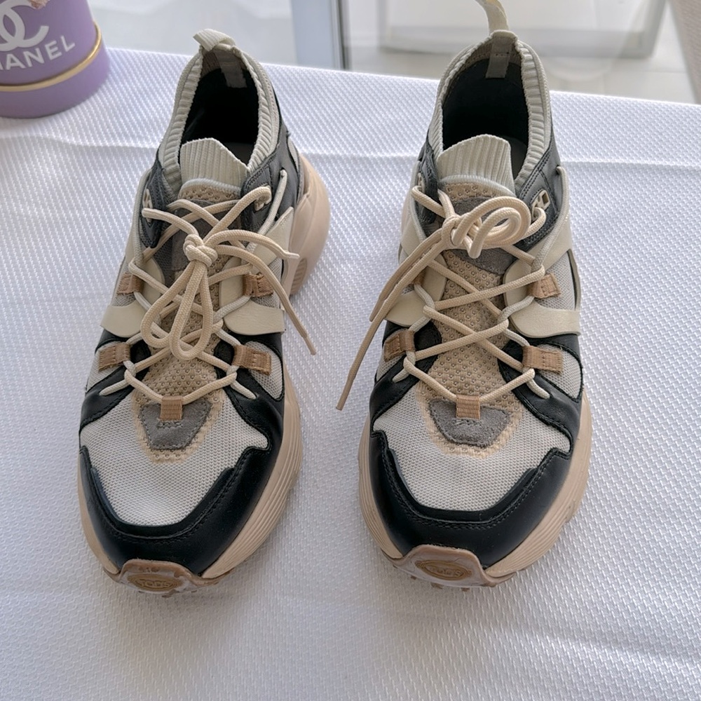 Tods sneakers, worn once, size 39.5